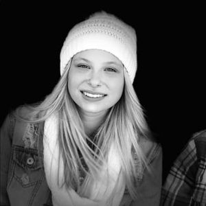 Meet your Posher, Laci